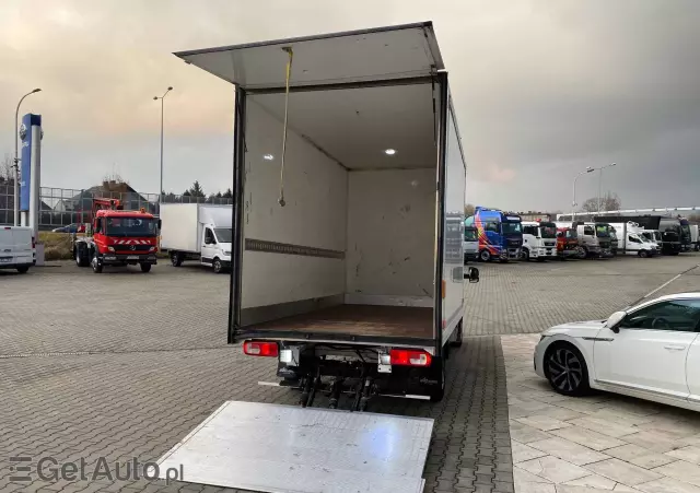 VOLKSWAGEN CRAFTER 2.0 TDi 177 / UNIKATOWY! / WYSOKI KONTENER / E6 / BEZWYPADKOWY / WINDA 750KG / WEBASTO 