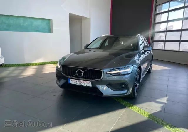 VOLVO V60 B4 D Geartronic Momentum