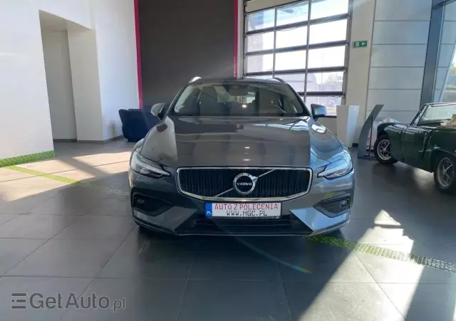 VOLVO V60 B4 D Geartronic Momentum