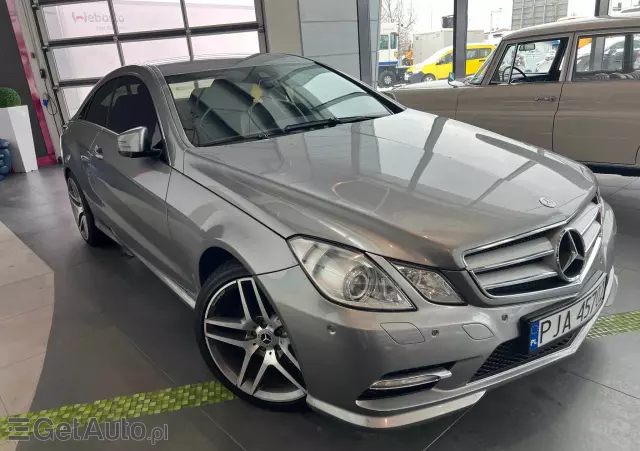 MERCEDES-BENZ Klasa E 350 CDI DPF Coupe BlueEFFICIENCY 7G-TRONIC Elegance