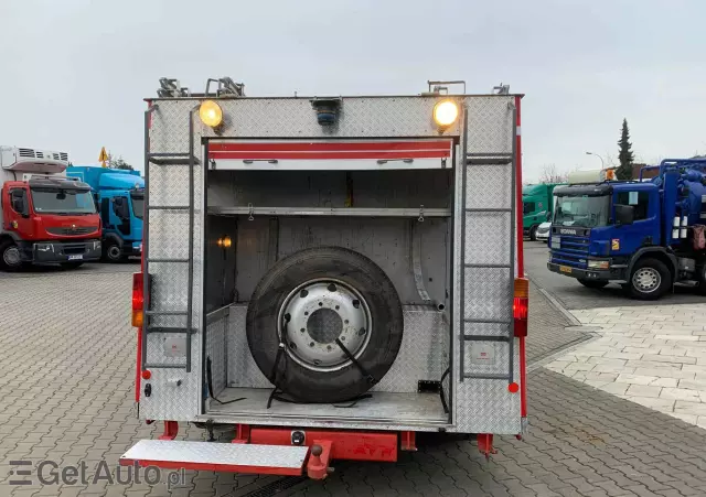 VOLVO F613 - STRAŻ POŻARNA - STAN BDB - POMPA Z PRZODU 