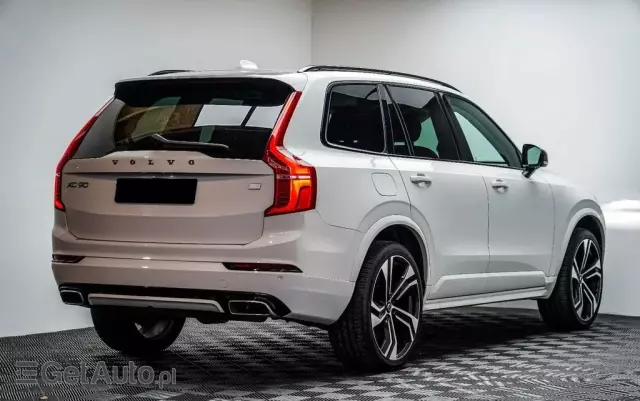 VOLVO XC 90 T8 AWD Plug-In Hybrid R-Design 7os