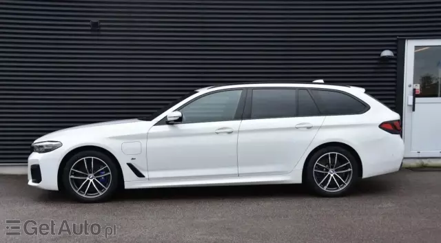 BMW Seria 5 530e (292 KM) Plug-in Hybrid xDrive Steptronic