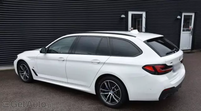 BMW Seria 5 530e (292 KM) Plug-in Hybrid xDrive Steptronic