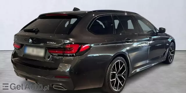 BMW Seria 5 530e (292 KM) Plug-in Hybrid xDrive Steptronic