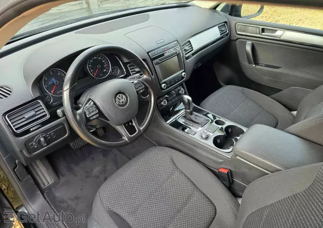 VOLKSWAGEN Touareg 3.0 V6 TDI BMT Business Line