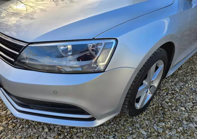 VOLKSWAGEN Jetta 2.0 TDI BlueMotion Technologie