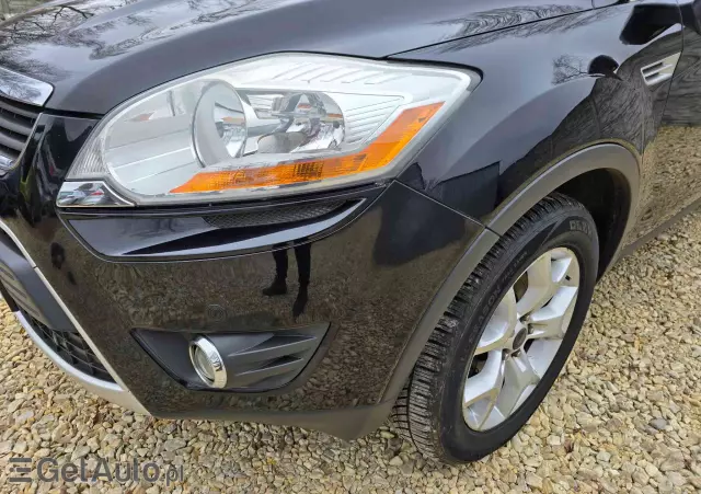 FORD Kuga 2.0 TDCi 2x4 Titanium