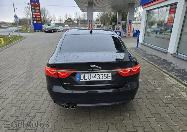 JAGUAR XF 2.0 i4D Pure