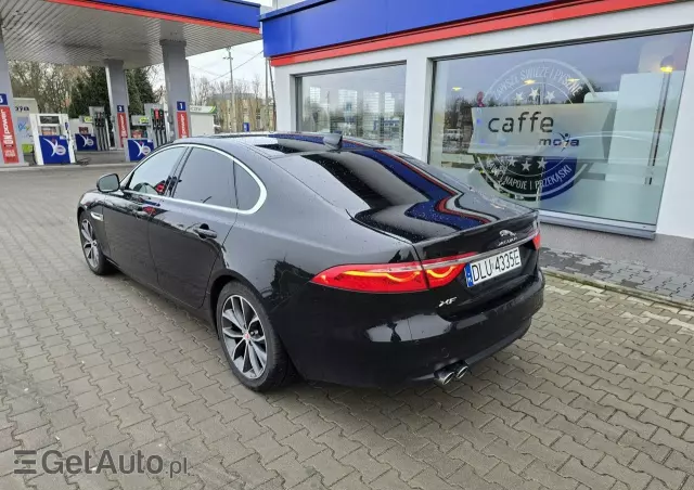 JAGUAR XF 2.0 i4D Pure