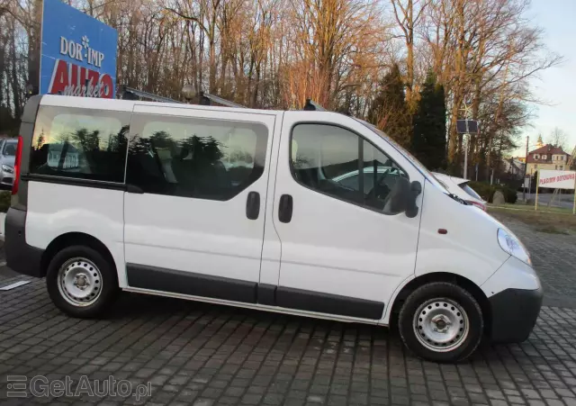 OPEL Vivaro 