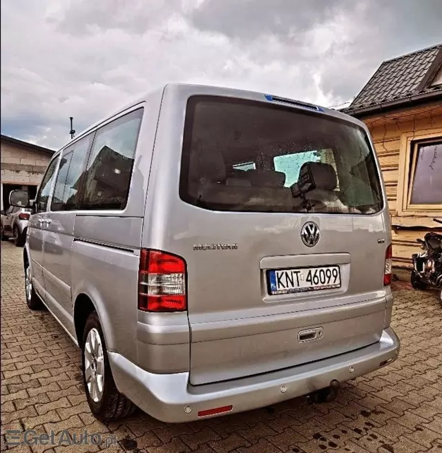 VOLKSWAGEN Multivan 