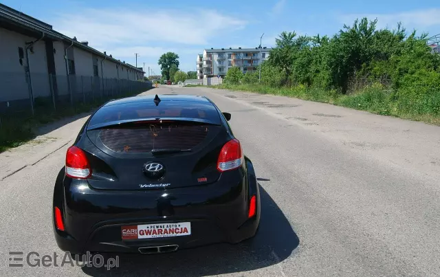 HYUNDAI Veloster 