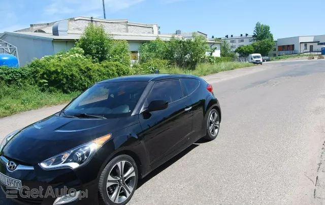 HYUNDAI Veloster 