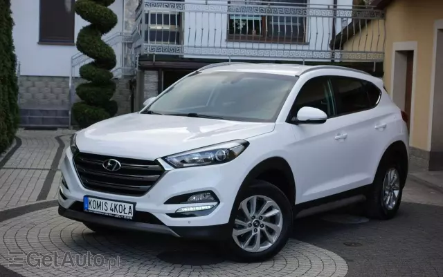 HYUNDAI Tucson 