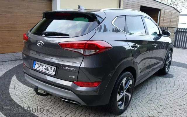 HYUNDAI Tucson 