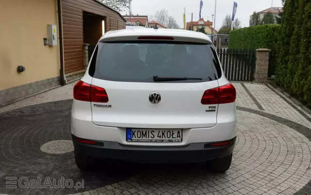 VOLKSWAGEN Tiguan 