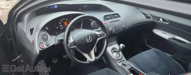 HONDA Civic 1.4i (83 KM)