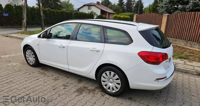 OPEL Astra IV 1.7 CDTI Essentia