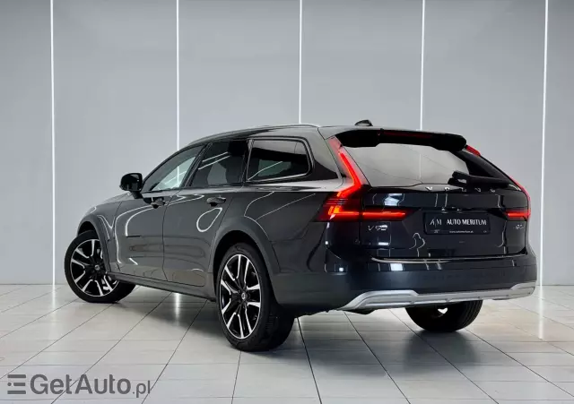 VOLVO V90 Cross Country B5 D AWD Ultimate