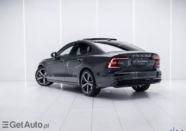 VOLVO S60 B5 B AWD Ultimate Dark