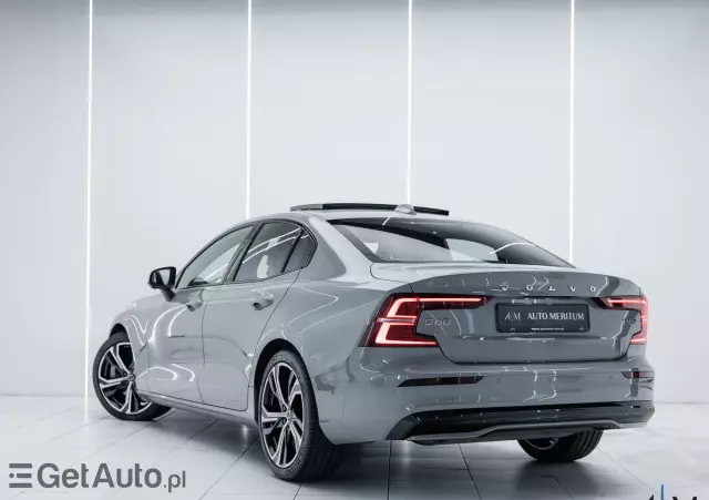 VOLVO S60 B5 B AWD Ultimate Dark