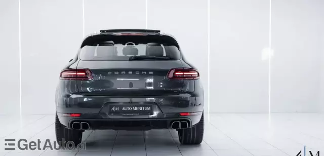 PORSCHE Macan Turbo