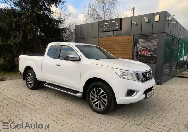 NISSAN Navara 