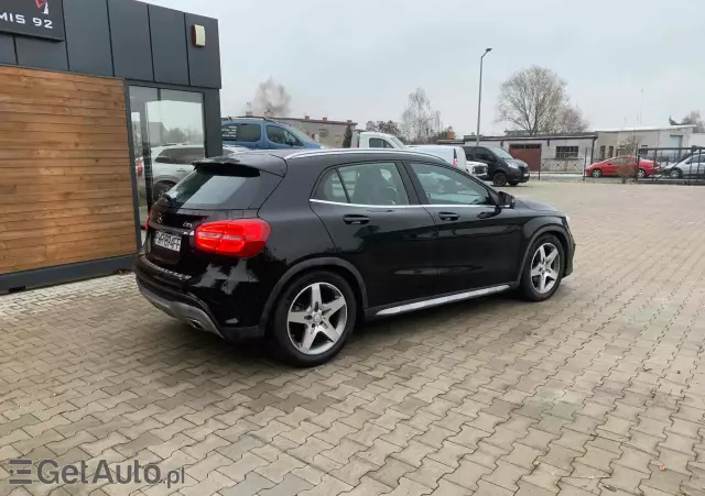 MERCEDES-BENZ GLA 200 (CDI) d 4Matic 7G-DCT StreetStyle