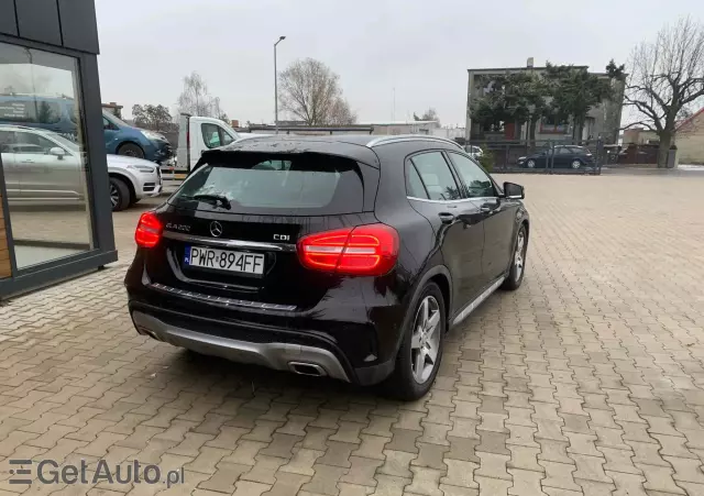 MERCEDES-BENZ GLA 200 (CDI) d 4Matic 7G-DCT StreetStyle