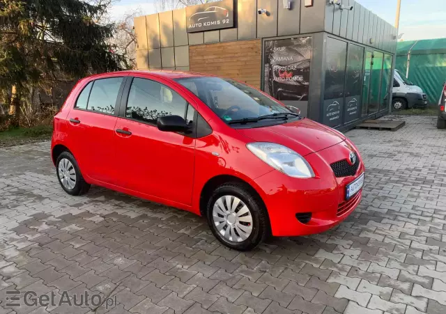 TOYOTA Yaris 1.0 Active