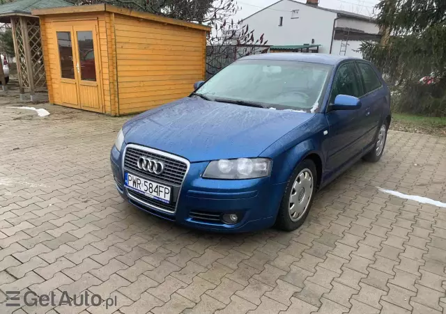 AUDI A3 1.6 FSI Ambition