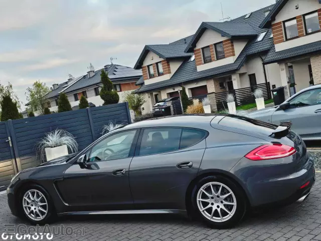 PORSCHE Panamera Diesel