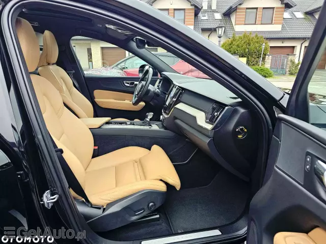 VOLVO XC 60 D4 Geartronic Inscription