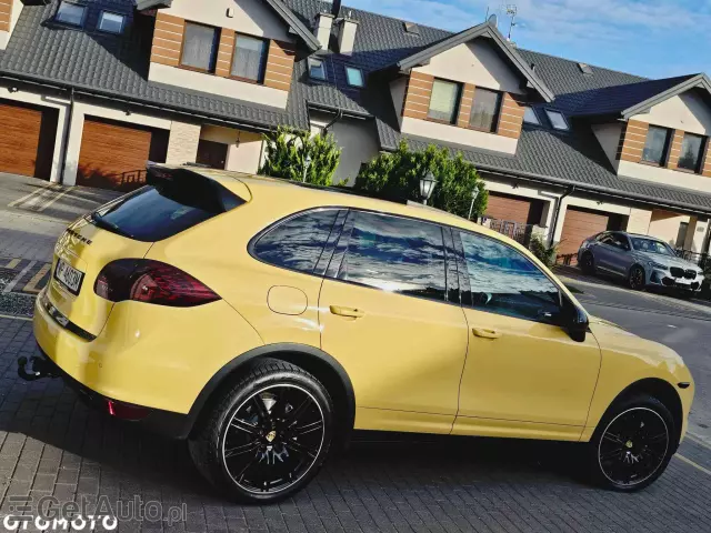 PORSCHE Cayenne 