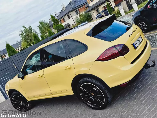 PORSCHE Cayenne 