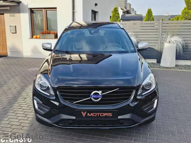 VOLVO XC 60 D3 Drive-E R-Design Momentum