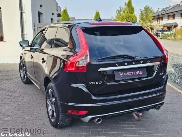 VOLVO XC 60 D3 Drive-E R-Design Momentum