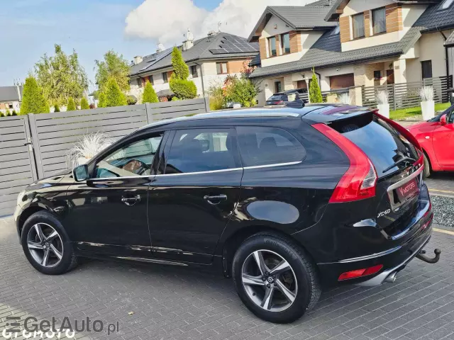 VOLVO XC 60 D3 Drive-E R-Design Momentum