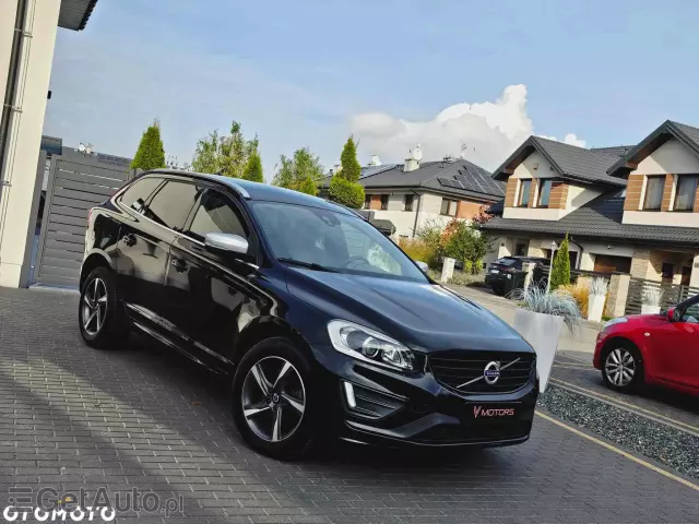 VOLVO XC 60 D3 Drive-E R-Design Momentum