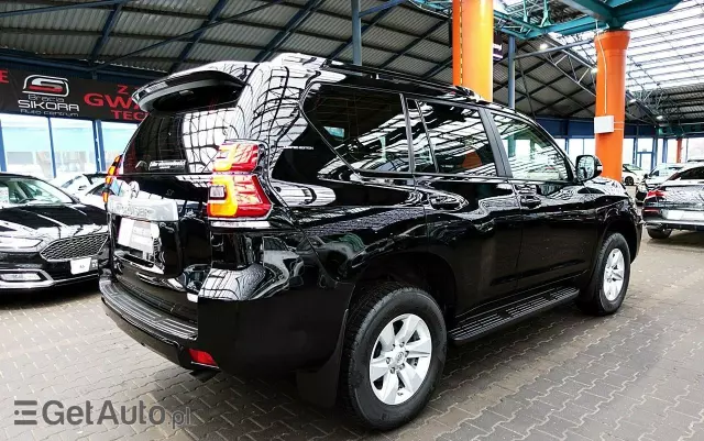 TOYOTA Land Cruiser 