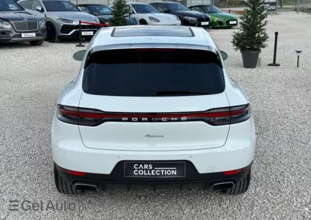 PORSCHE Macan PDK