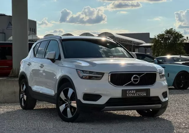 VOLVO XC 40 