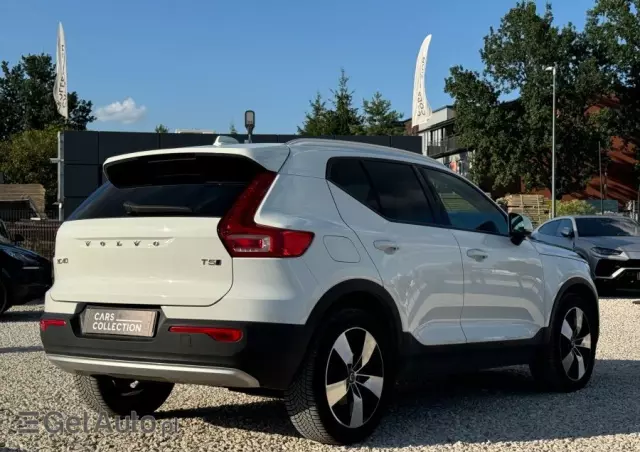 VOLVO XC 40 