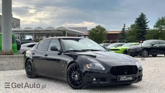 MASERATI Quattroporte 