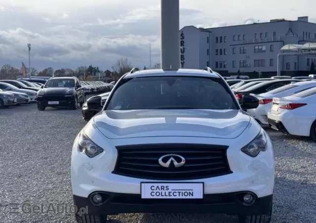 INFINITI QX70 