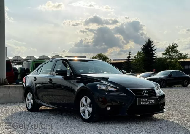 LEXUS IS 