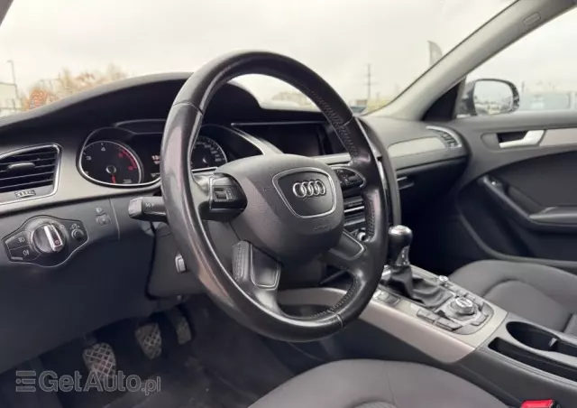 AUDI A4 