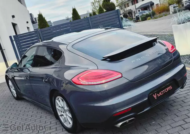 PORSCHE Panamera Diesel