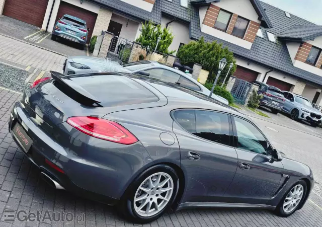 PORSCHE Panamera Diesel